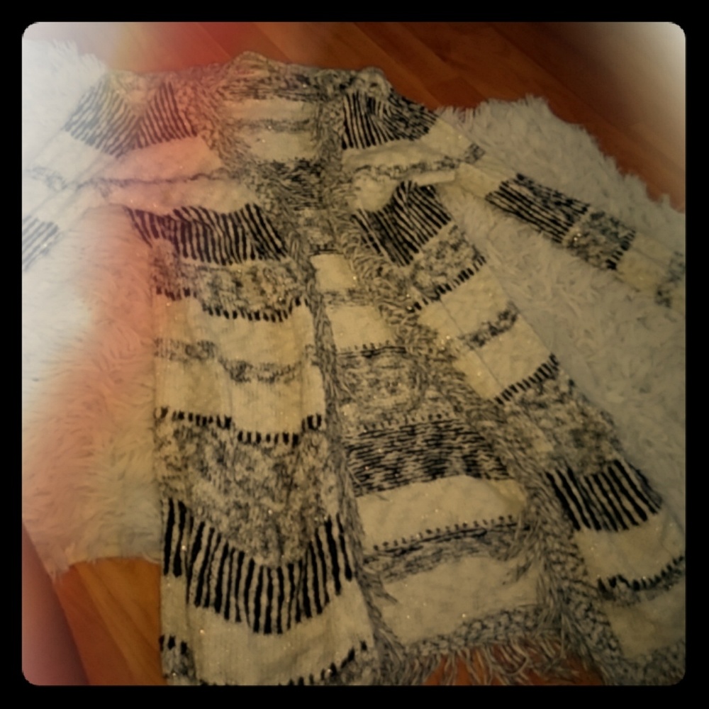 Black and white-ish pull over for the fall